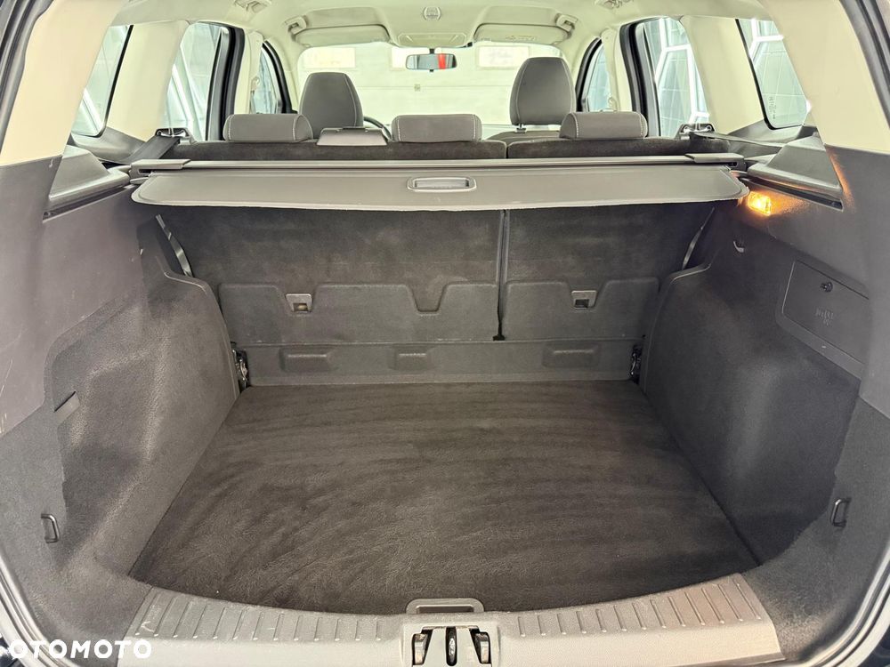 Ford Kuga 1.5 EcoBoost 2x4 Titanium - 27
