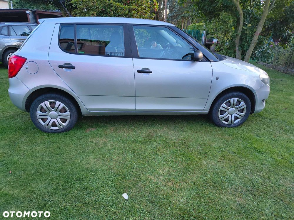 Skoda Fabia - 4