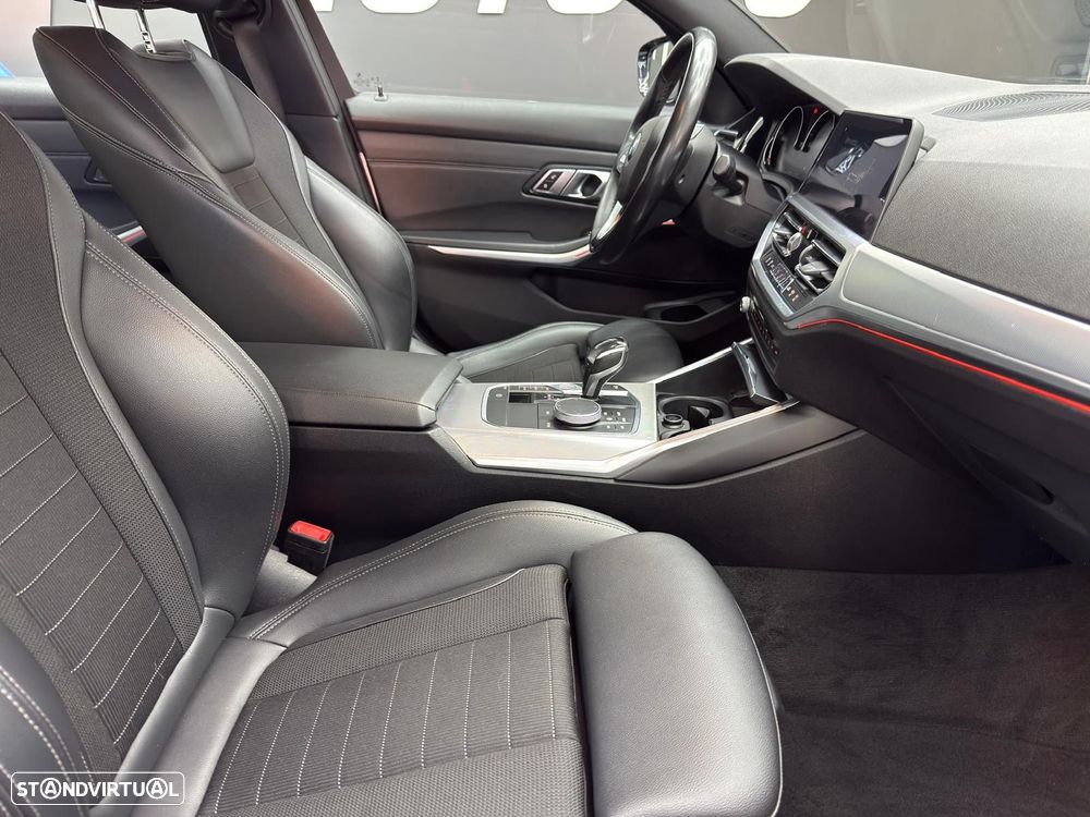 BMW 318 d Line Sport Auto - 35