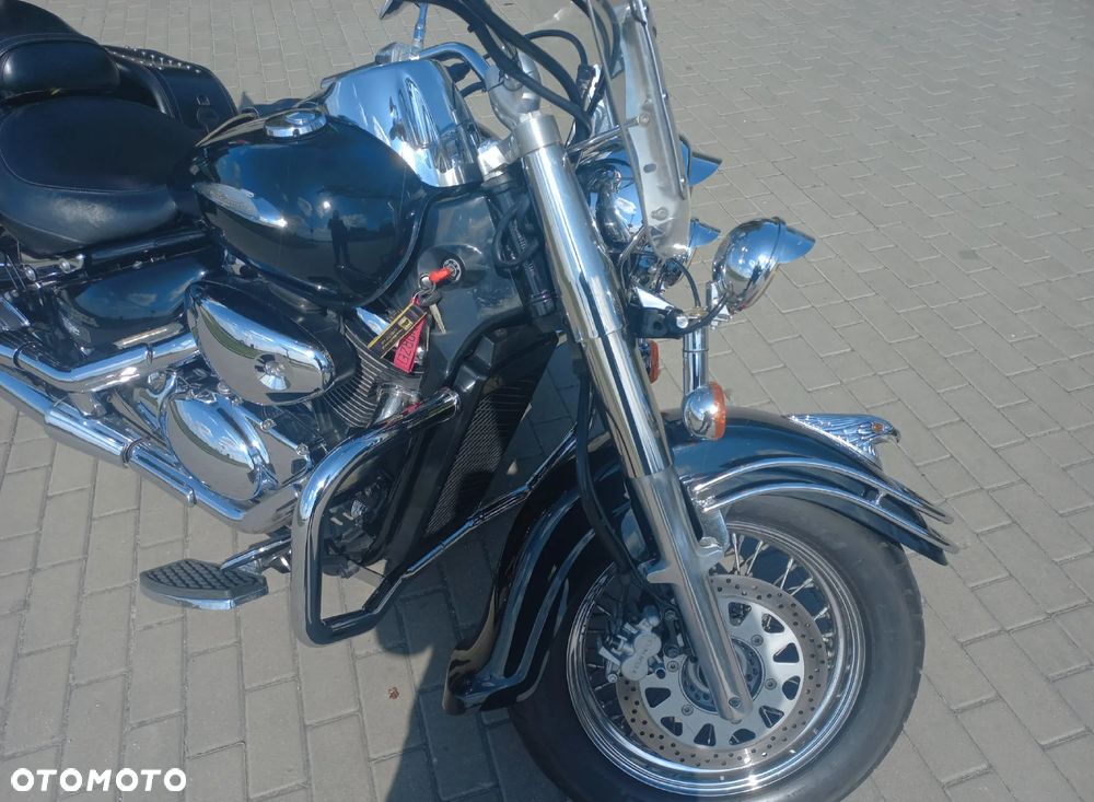 Suzuki VL 800 Volusia - 13