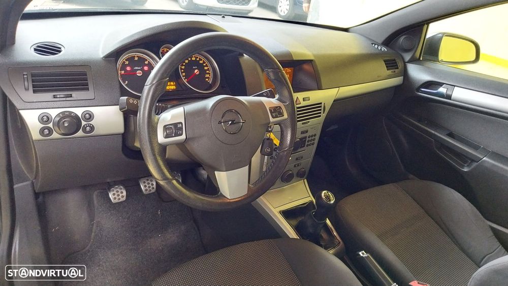Opel Astra GTC 1.3 CDTi - 7