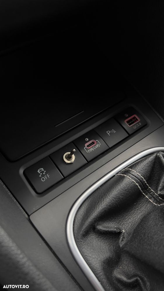 Volkswagen Golf - 10