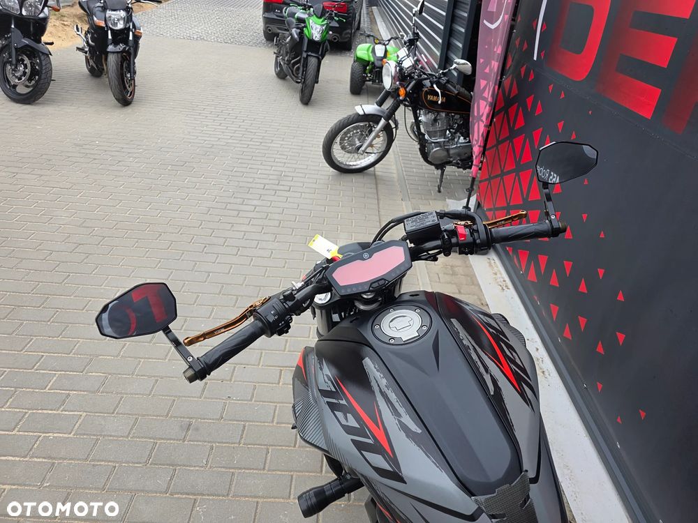 Yamaha MT - 21