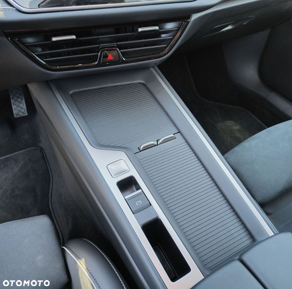 Volkswagen Passat - 22