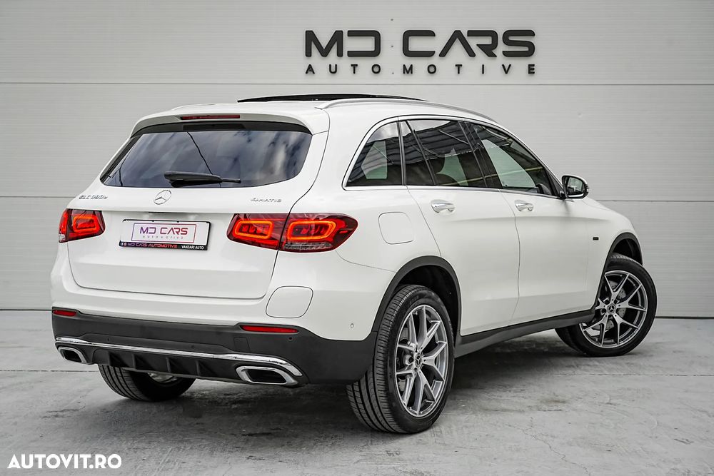 Mercedes-Benz GLC 300 e 4Matic 9G-TRONIC Edition AMG Line - 3