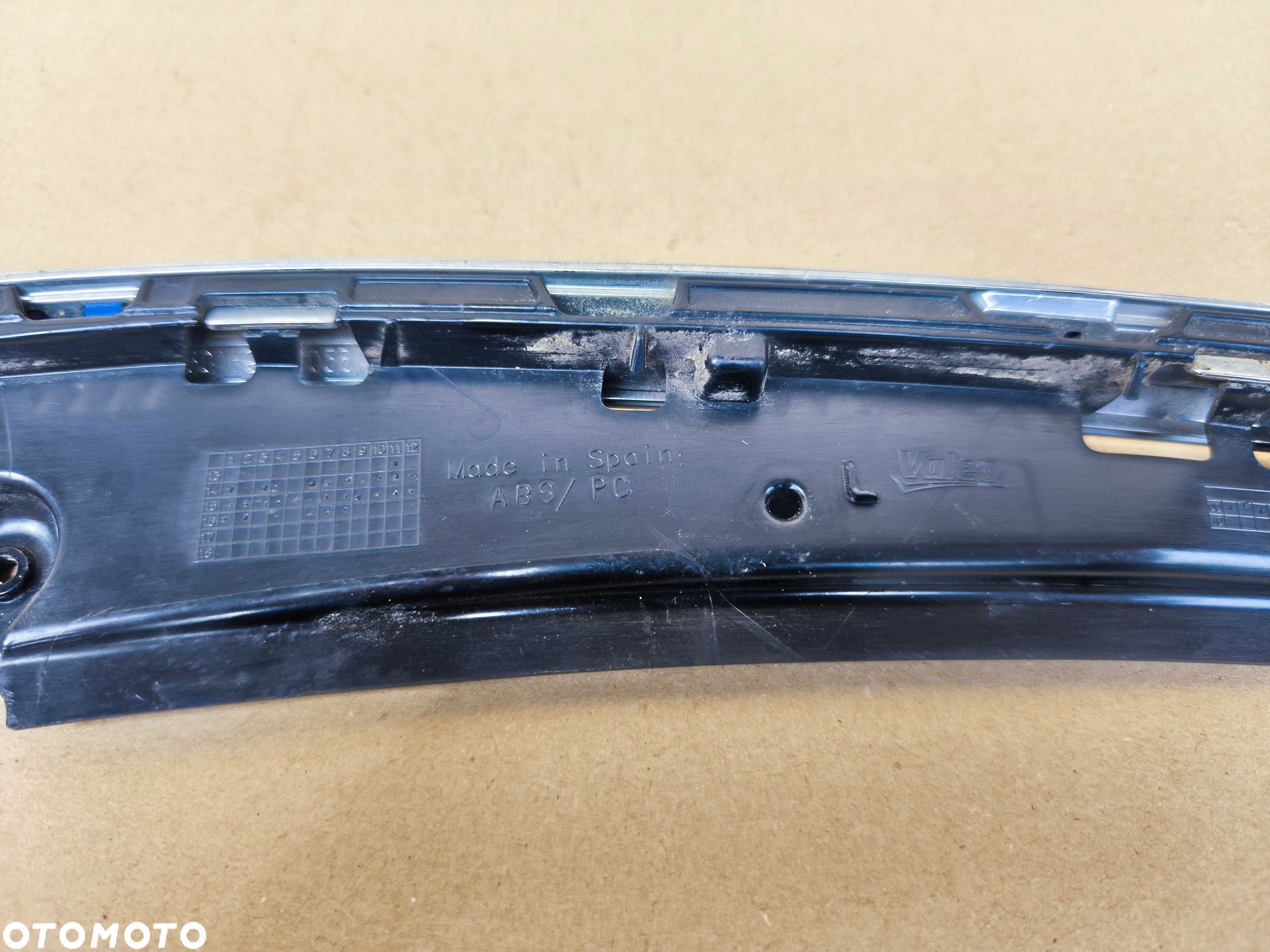 VW Passat B8 GTE listwa pod lampę chrom zderzaka niebieski 3G0.941.120 - 6