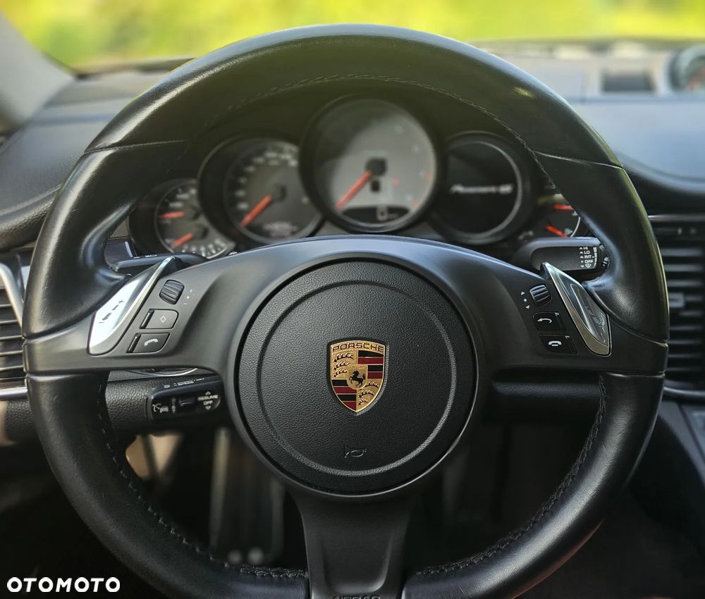 Porsche Panamera 4S Executive PDK - 17
