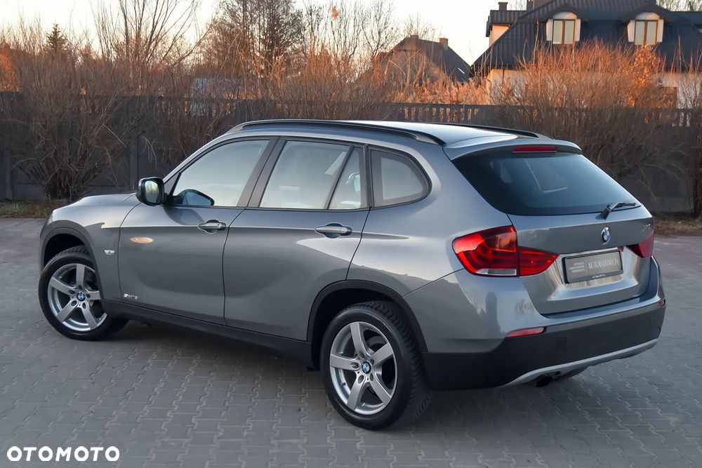 BMW X1 sDrive18i Sport Line - 19
