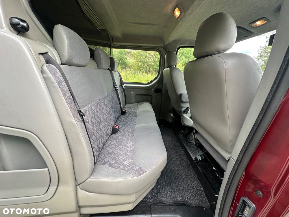Opel Vivaro - 11