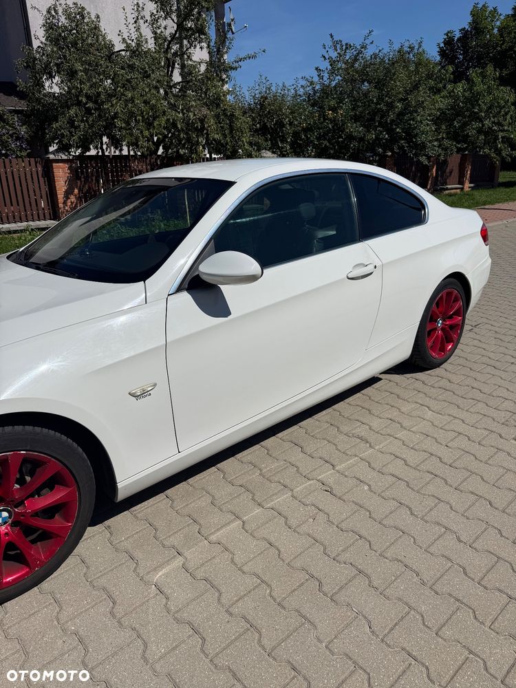 BMW Seria 3 330d - 8