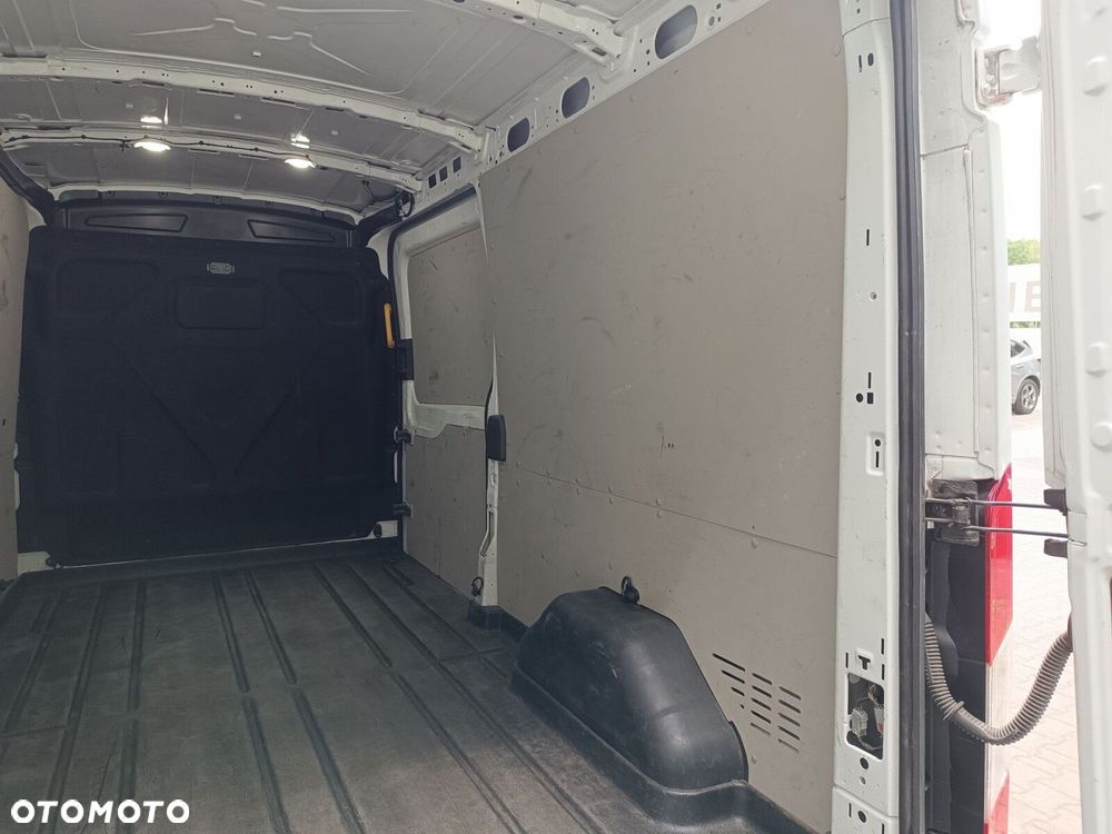 Ford transit L3H2 - 24