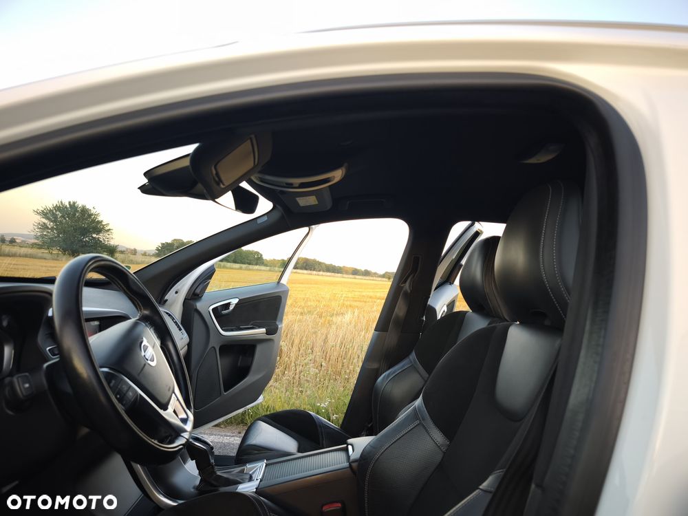 Volvo XC 60 D4 Geartronic Summum - 23