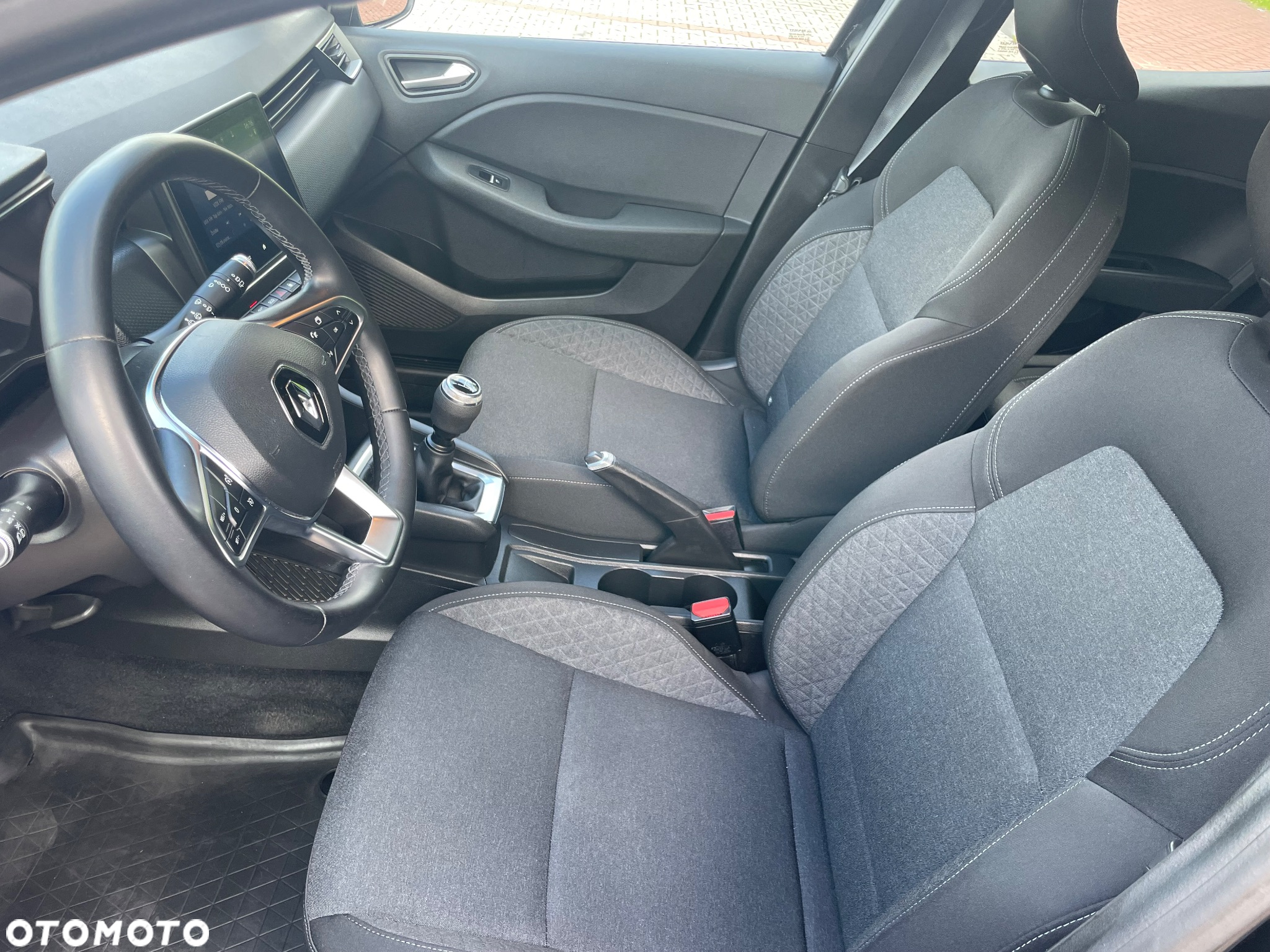 Renault Clio 1.0 TCe Zen - 8