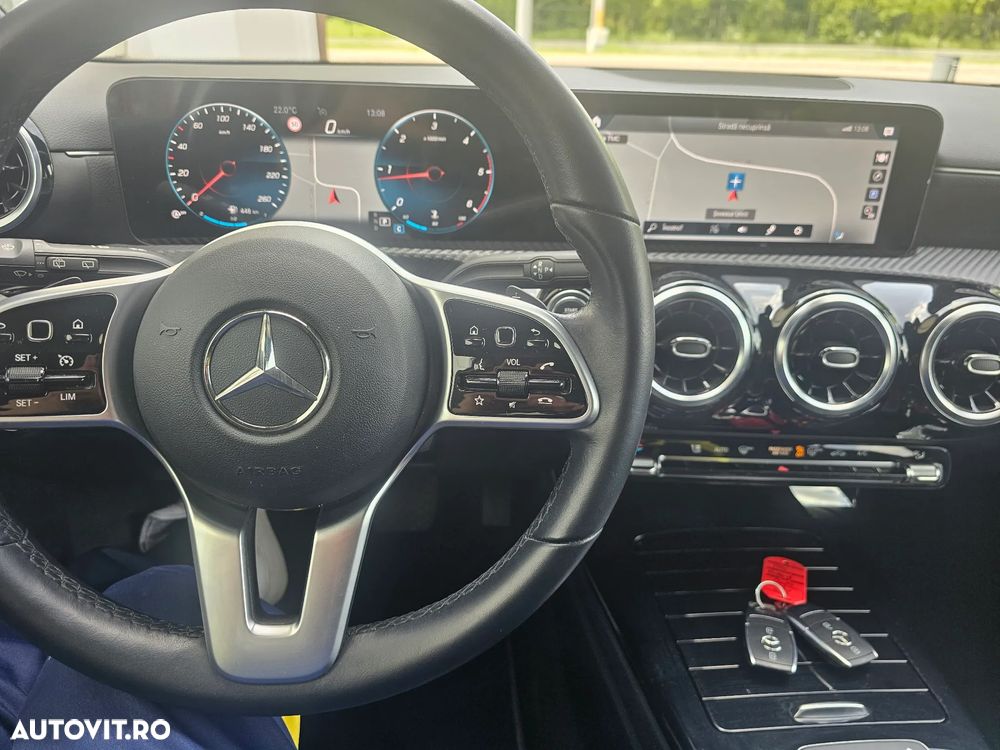 Mercedes-Benz A 180 d 8G-DCT - 12