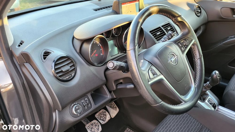 Opel Meriva 1.4 T Cosmo - 11