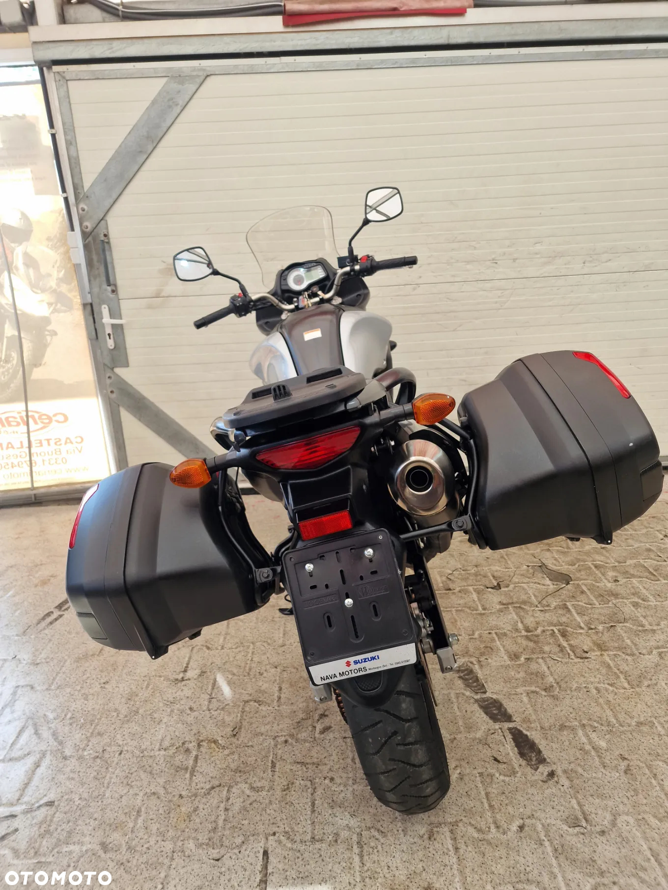 Suzuki DL - 28