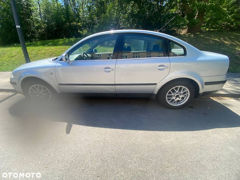 Volkswagen Passat - 8