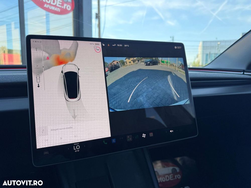 Tesla Model 3 - 35