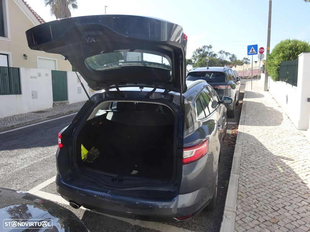 Renault Mégane Sport Tourer - 6