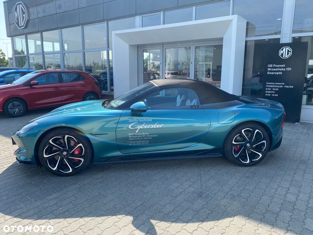 MG Cyberster 77kWh AWD Czarny Dach - 3