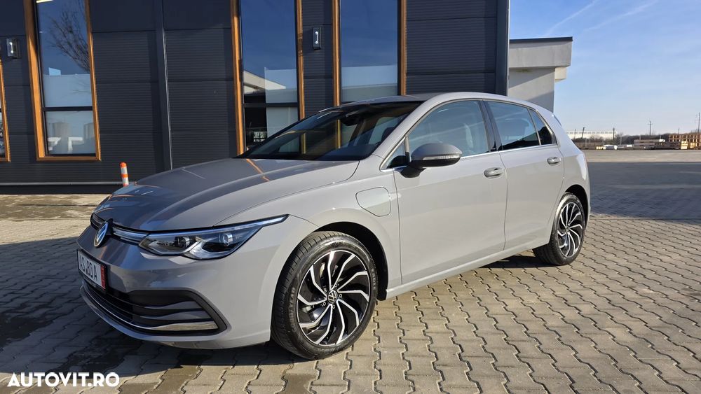 Volkswagen Golf Standard - 16