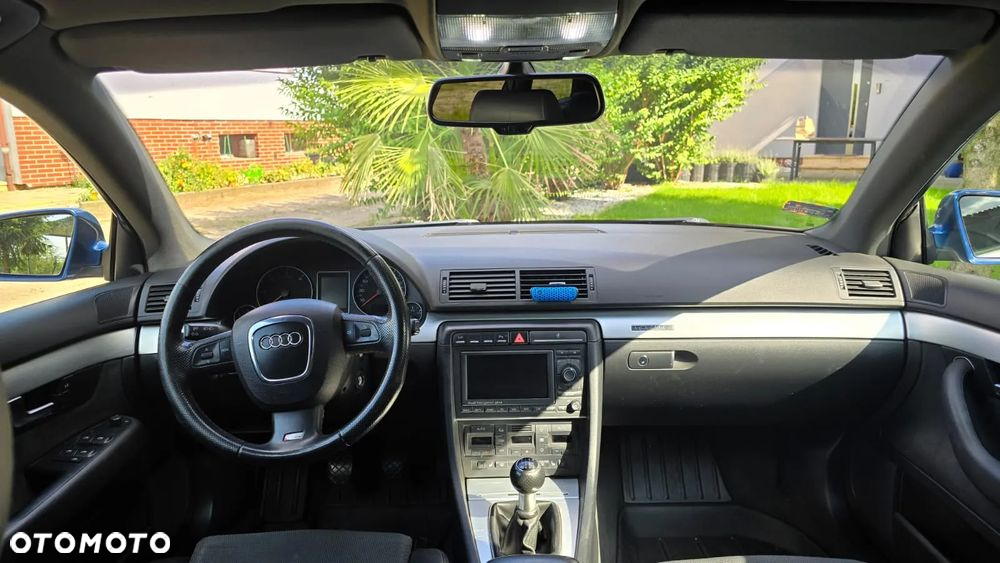 Audi A4 Avant 2.0 TDI DPF quattro S line Sportpaket (plus) - 8