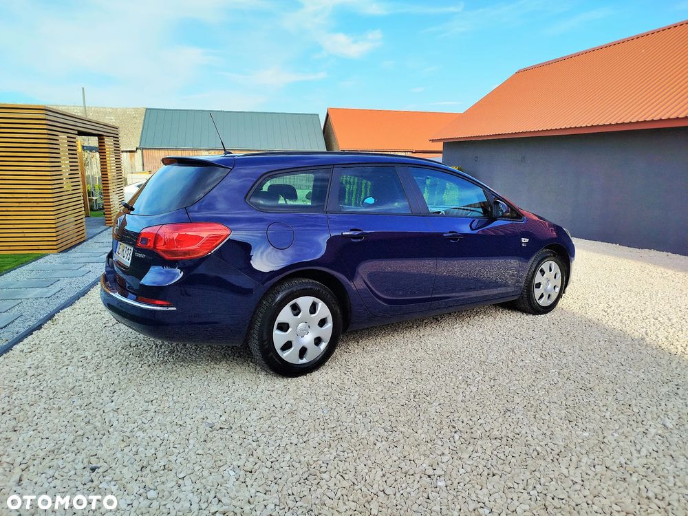 Opel Astra 1.4 Turbo 150 Jahre - 28