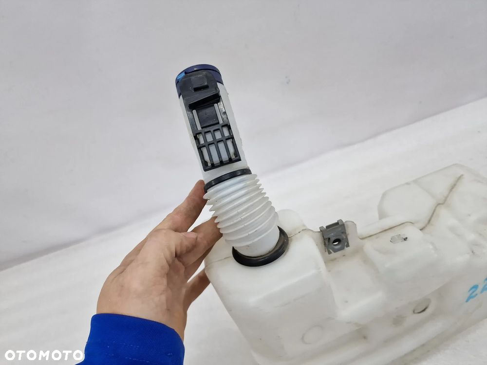 FIAT DUCATO / PEUGEOT BOXER / CITROEN JUMPER 14- ZBIORNICZEK SPRYSKIWACZY , NR AUKCJI ZS22 - 2