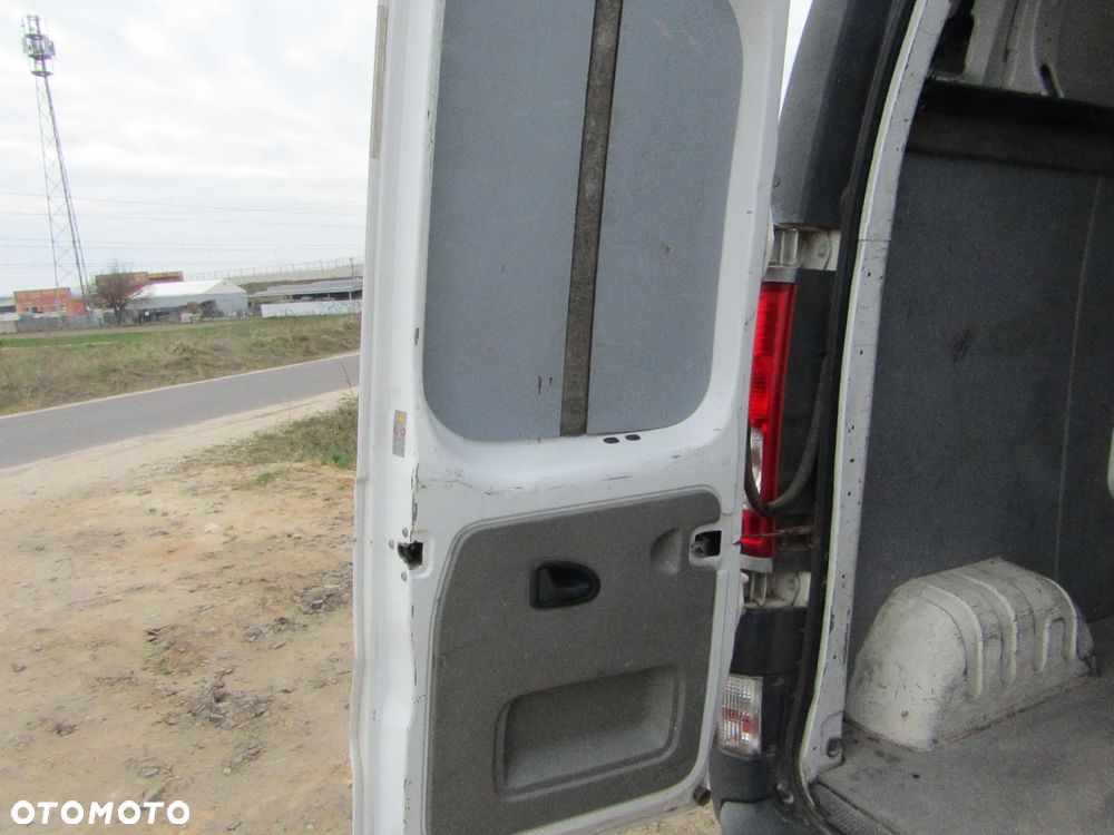 Opel vivaro - 21