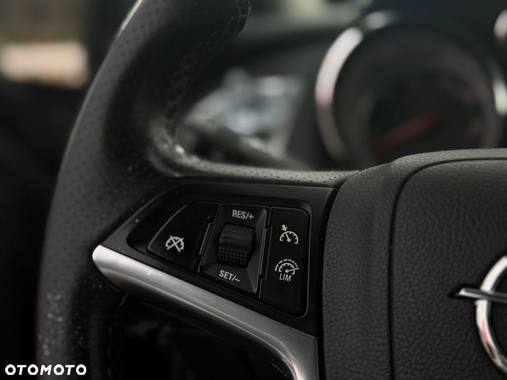 Opel Astra - 20