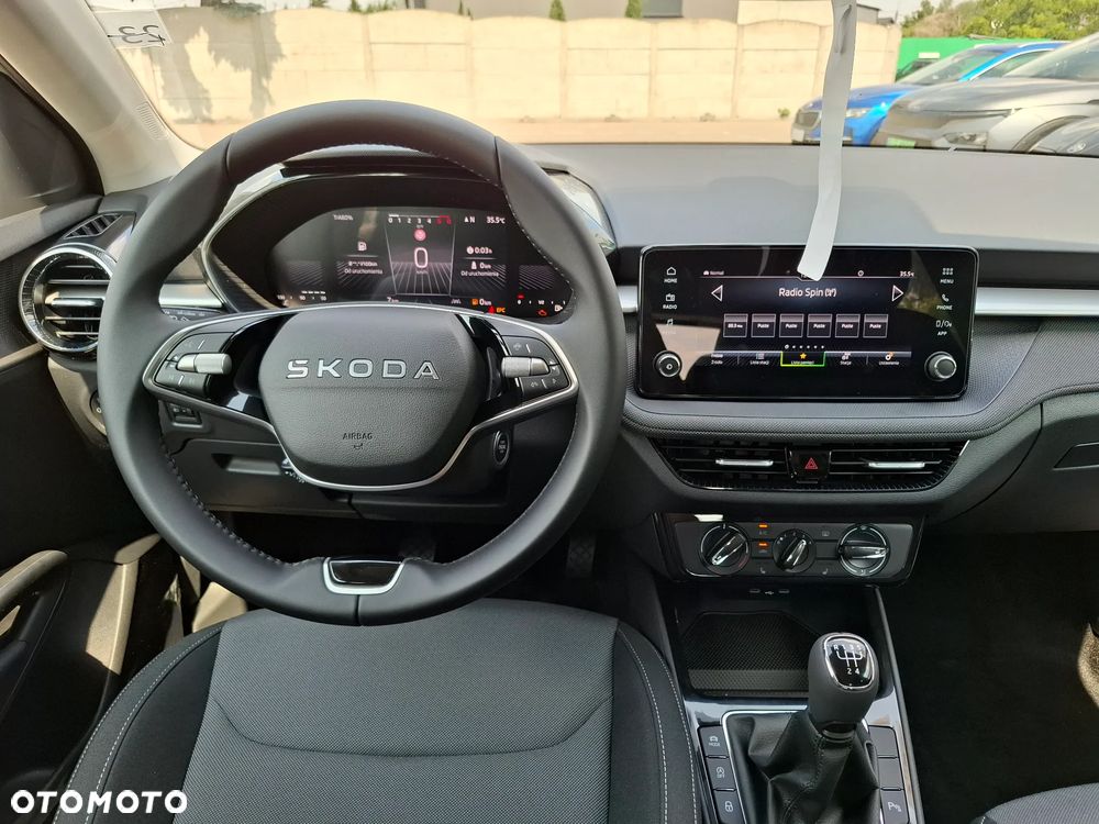 Skoda Fabia 1.0 TSI Drive - 17