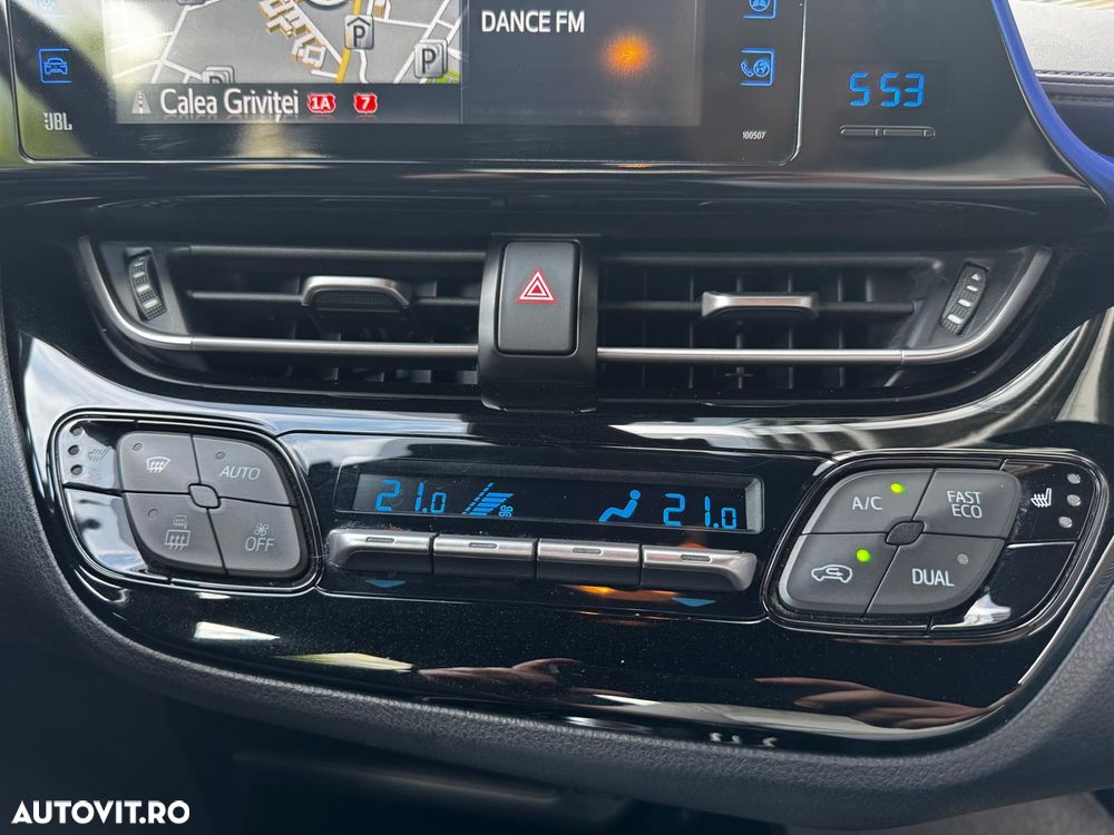 Toyota C-HR Style Selection - 23