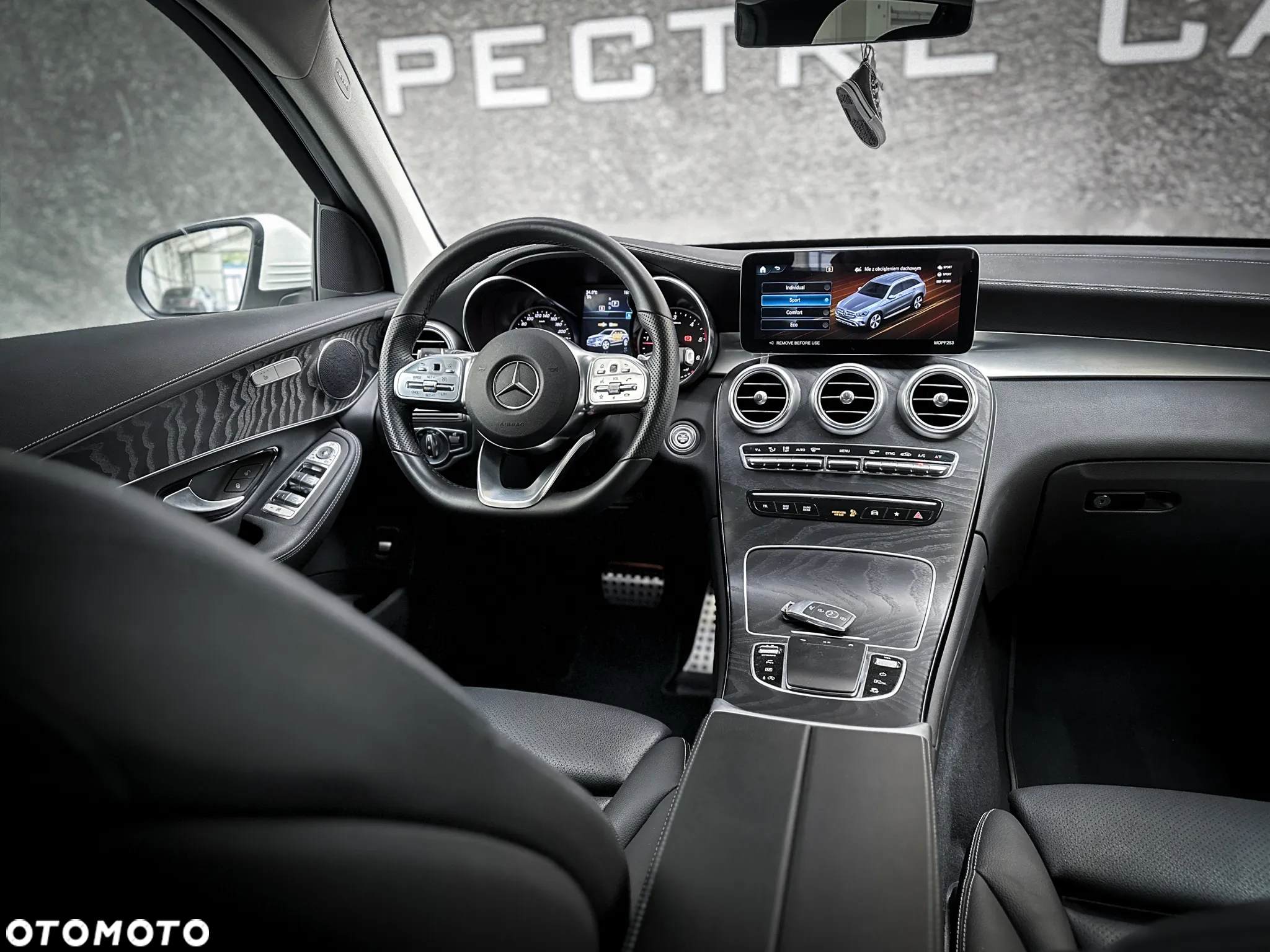 Mercedes-Benz GLC 200 d 4-Matic Business Edition - 32