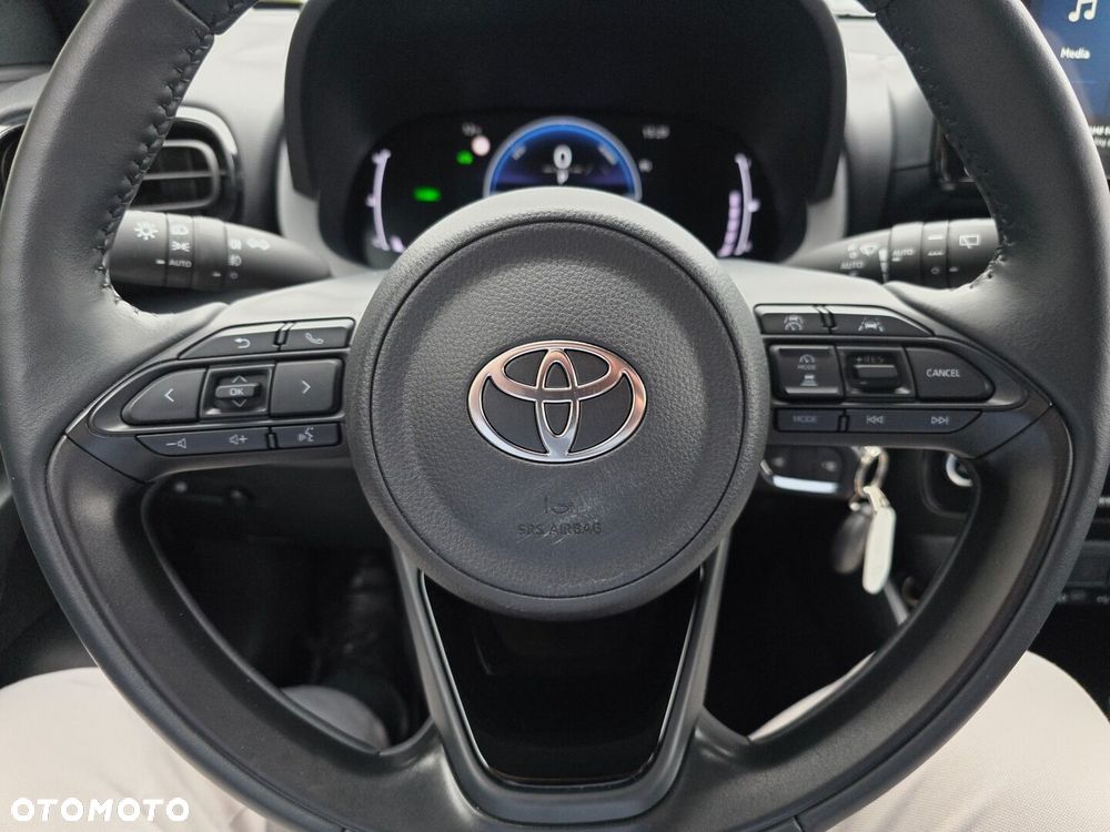 Toyota Yaris Hybrid 1.5 Style - 11