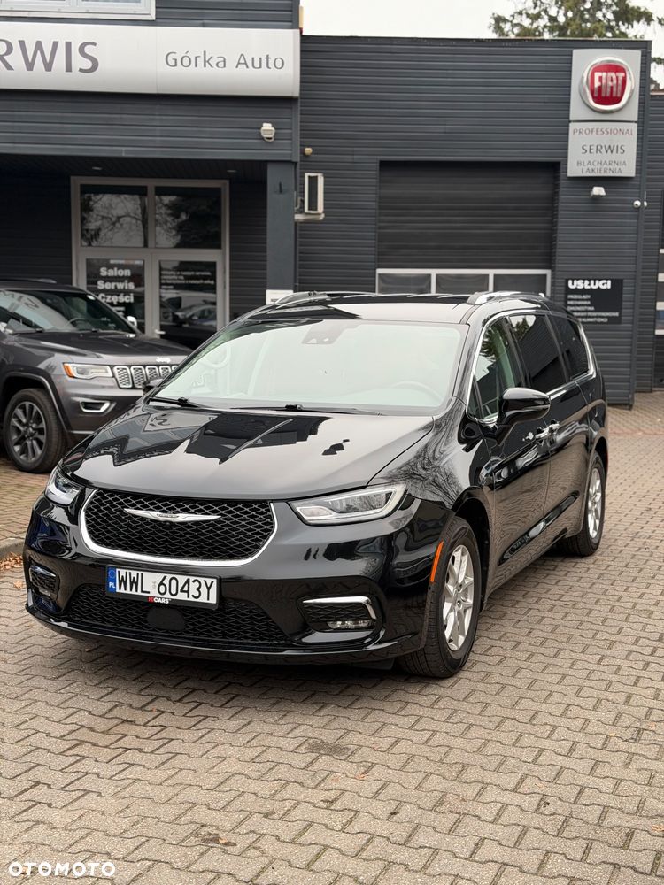 Chrysler Pacifica - 9