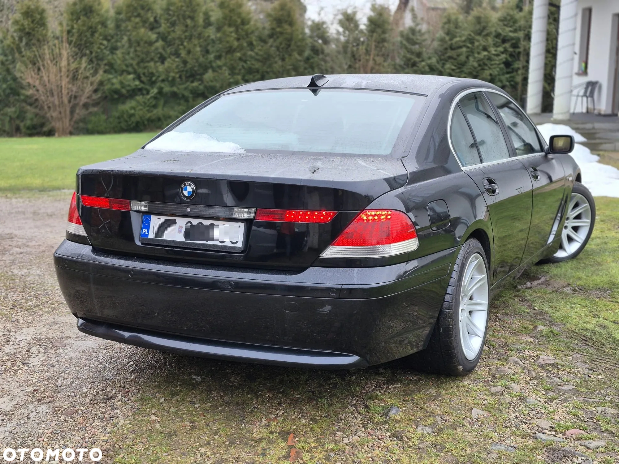 BMW Seria 7 745i - 10