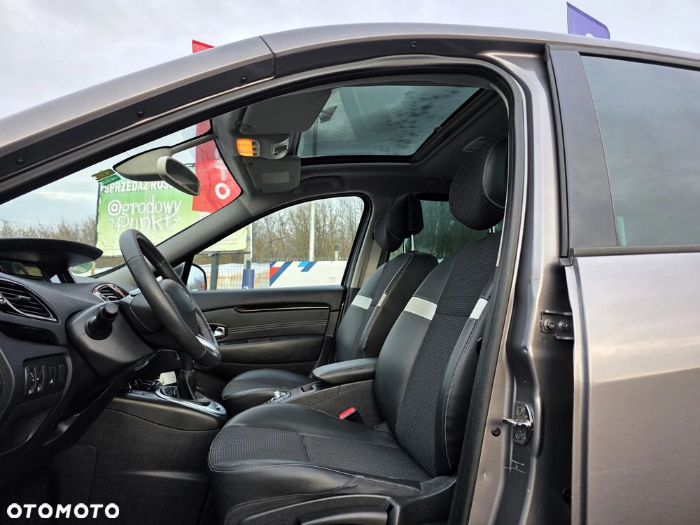 Renault Grand Scenic 2.0 16V 140 CVT Bose Edition - 11