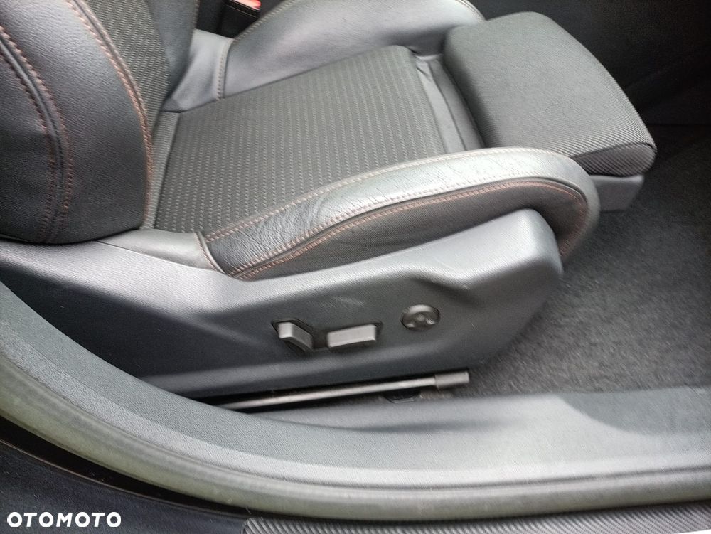 Peugeot 308 - 23
