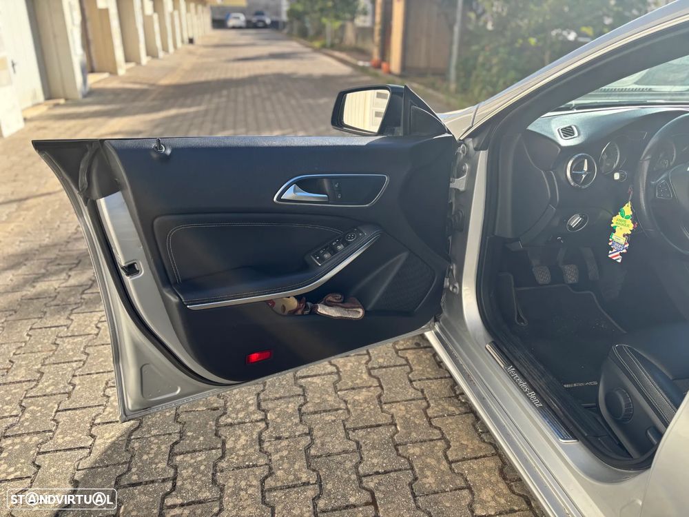 Mercedes-Benz CLA 200 - 16