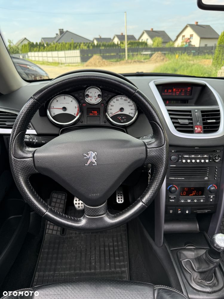 Peugeot 207 CC - 12