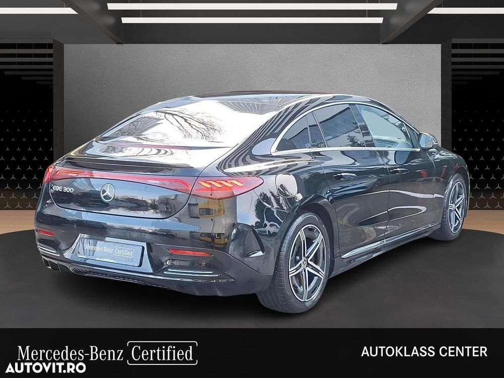 Mercedes-Benz EQE 300 - 6