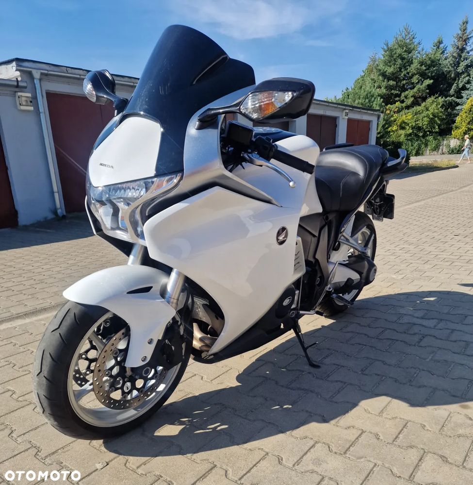 Honda VFR - 1