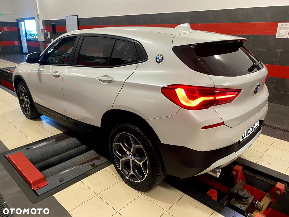 BMW X2 sDrive18d Business Edition - 6
