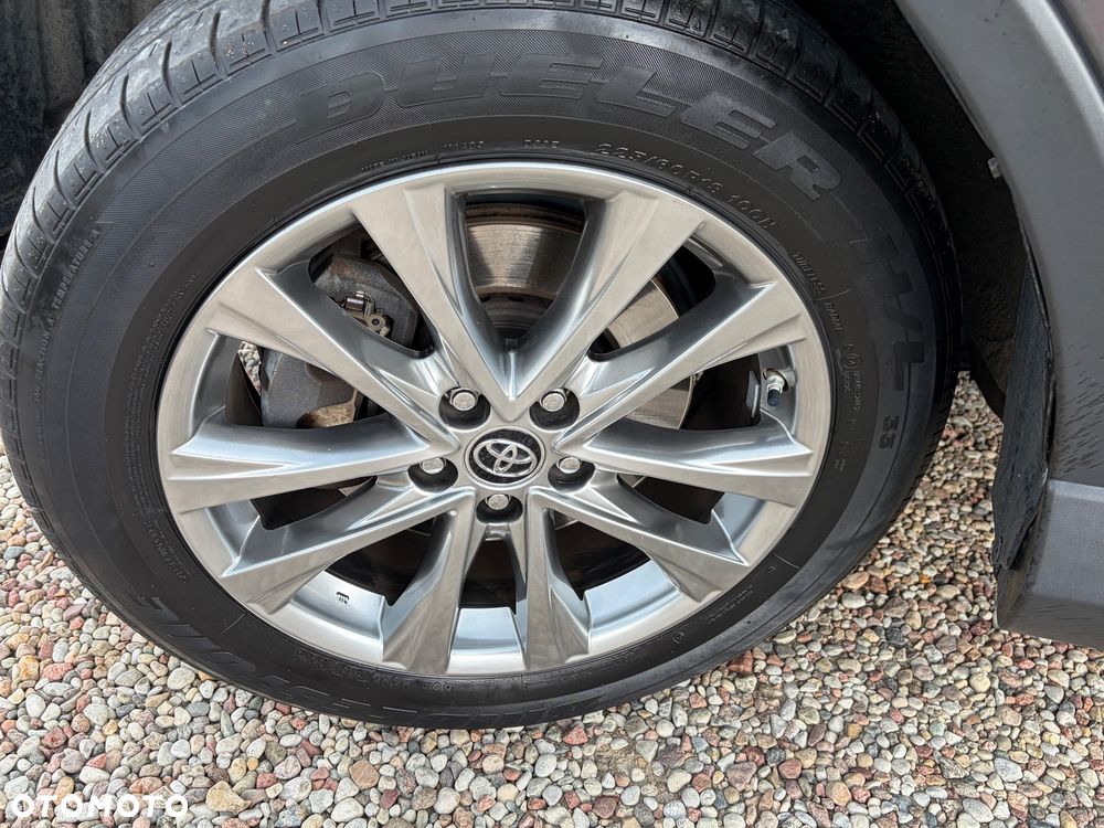 Toyota RAV4 - 9
