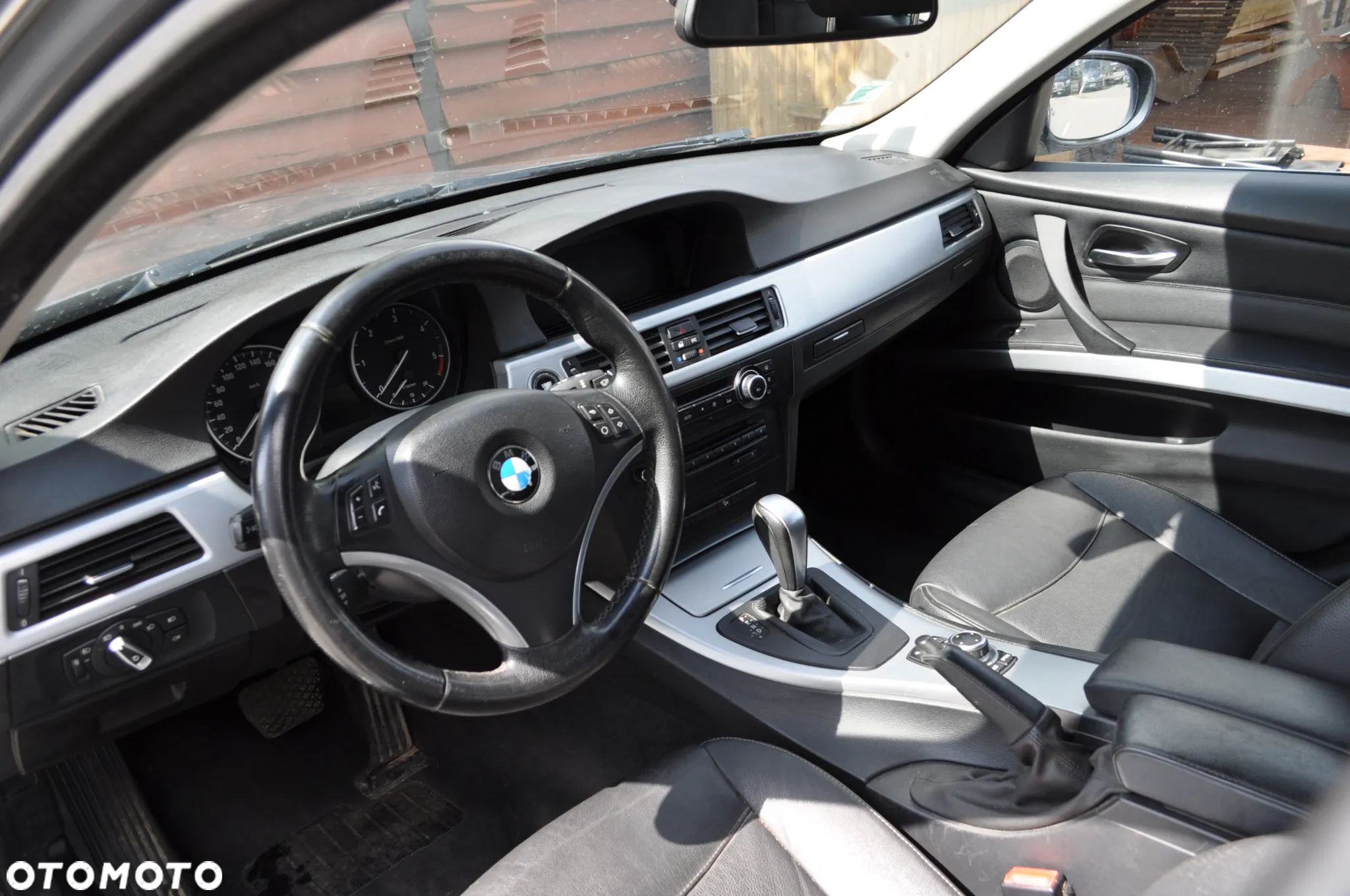 BMW Seria 3 320d xDrive DPF Touring - 7