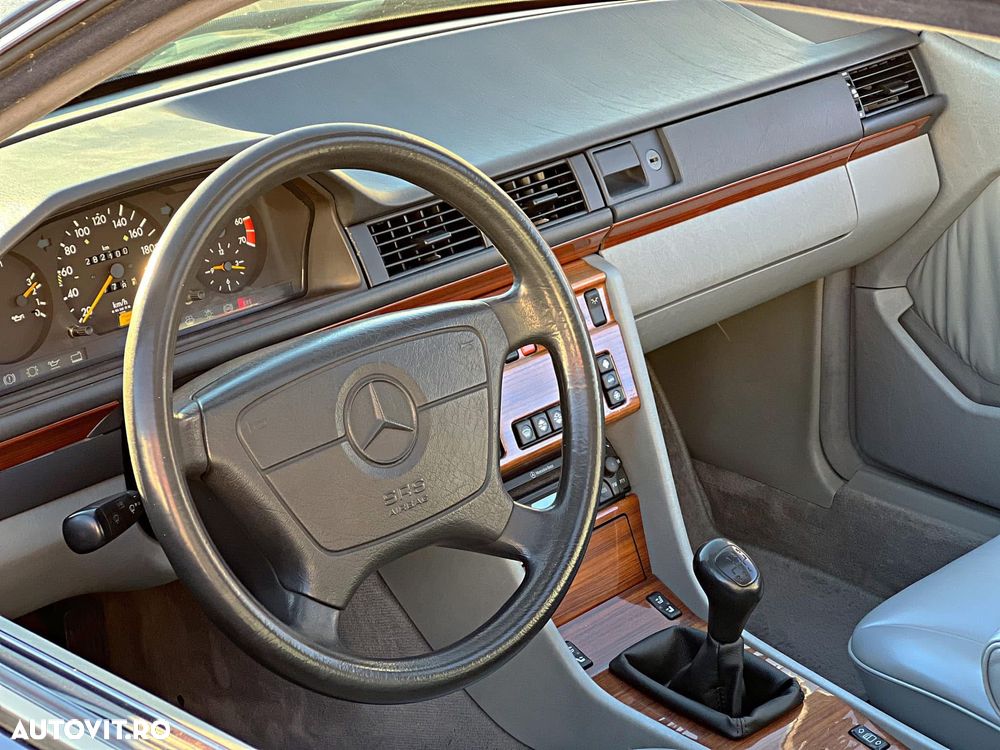 Mercedes-Benz E - 19
