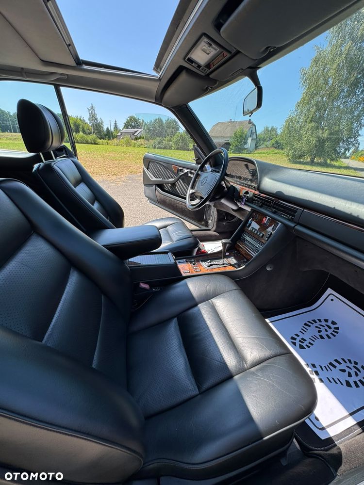 Mercedes-Benz W123 - 32
