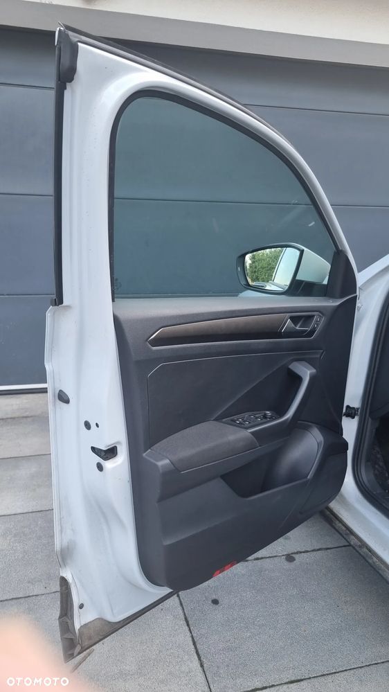 Volkswagen T-Roc 1.6 TDI SCR - 10