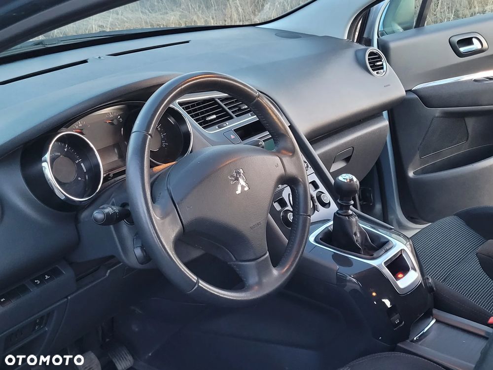 Peugeot 5008 HDI FAP 150 Family Plus - 9
