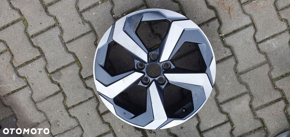 Nissan Felga aluminiowa R208755 18" - 1